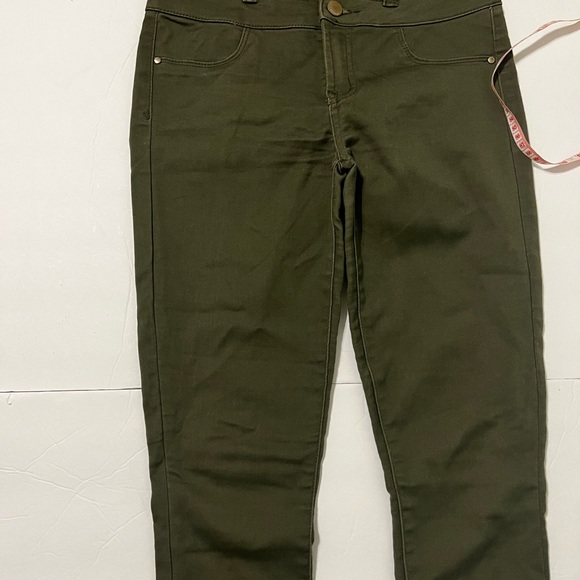 Refuge Jeans Women Size 2 Mid Rise Skinny Green Denim Three Front Buttons - Picture 3 of 11